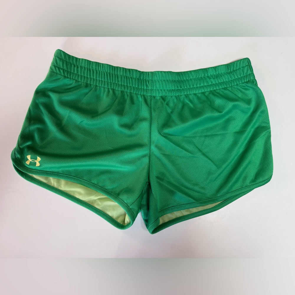 Women’s Large Under Armour Green Mesh Shorts